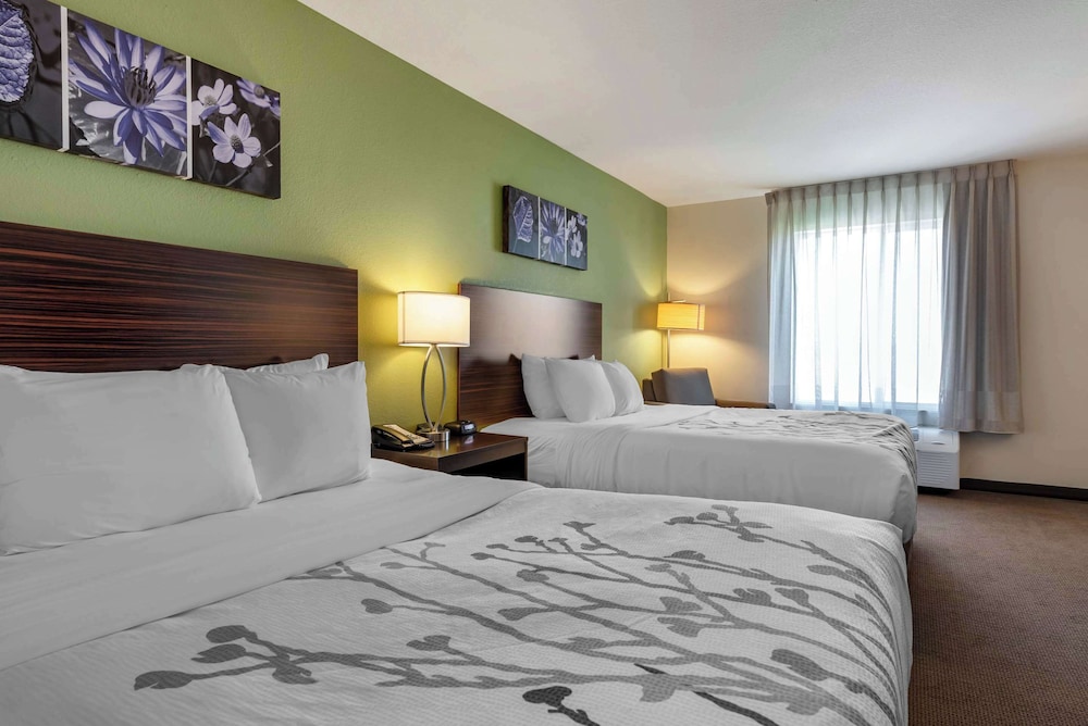 Room, 2 Queen Beds, Non Smoking - Photo 5