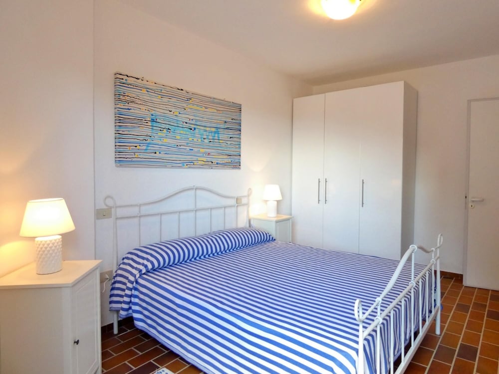 Villa photo 2