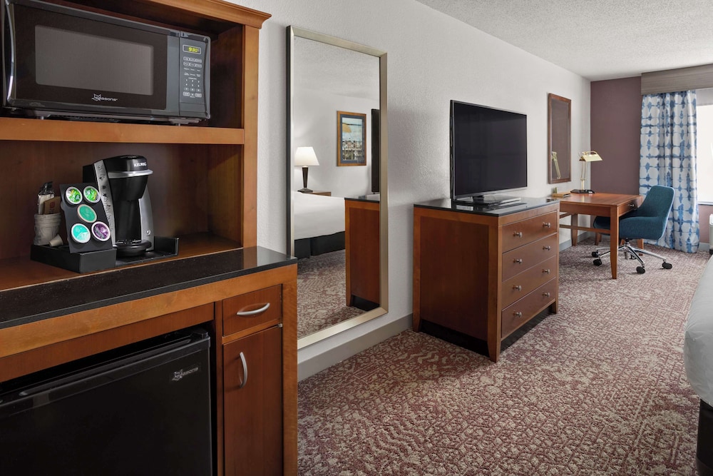 Standard Room, 2 Queen Beds - Photo 3