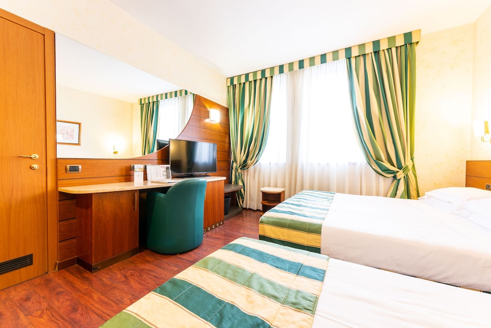 Standard Room, 2 Twin Beds