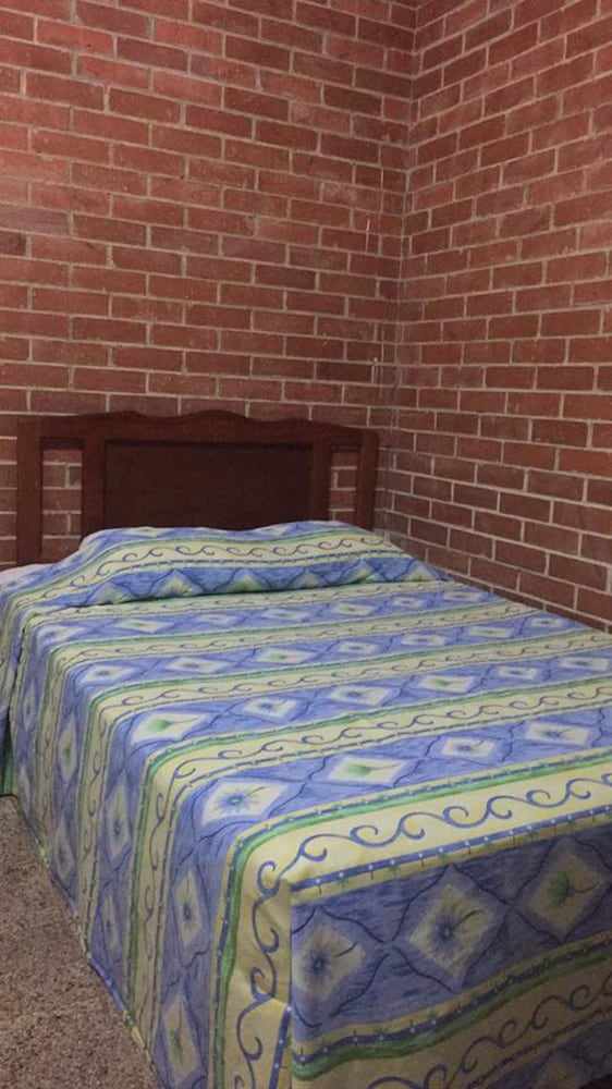 Classic Single Room, 1 Large Twin Bed, Non Smoking photo 3