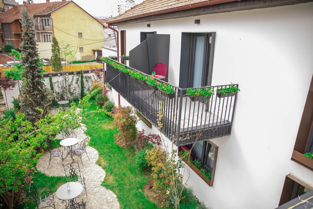 Double Room with Balcony photo 2