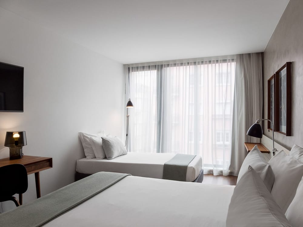 Superior Double or Twin Room (with Extra Bed)