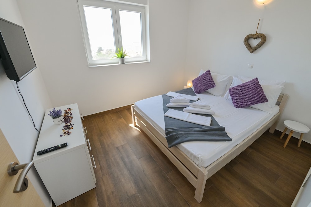 Deluxe Apartment, 2 Bedrooms, Private Pool, Sea View