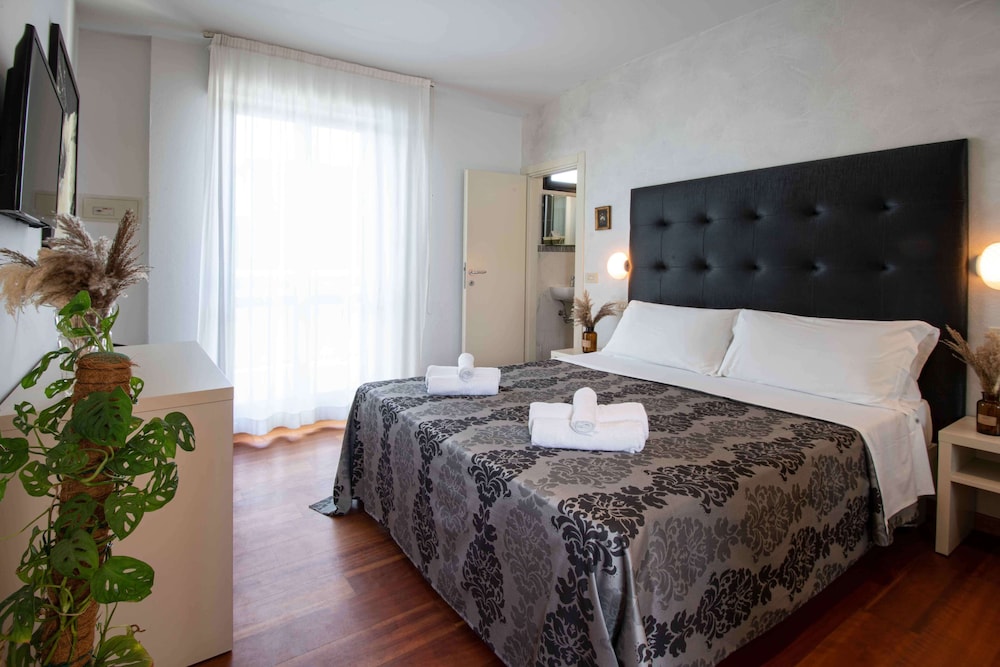 Double Room, Balcony - Photo 13