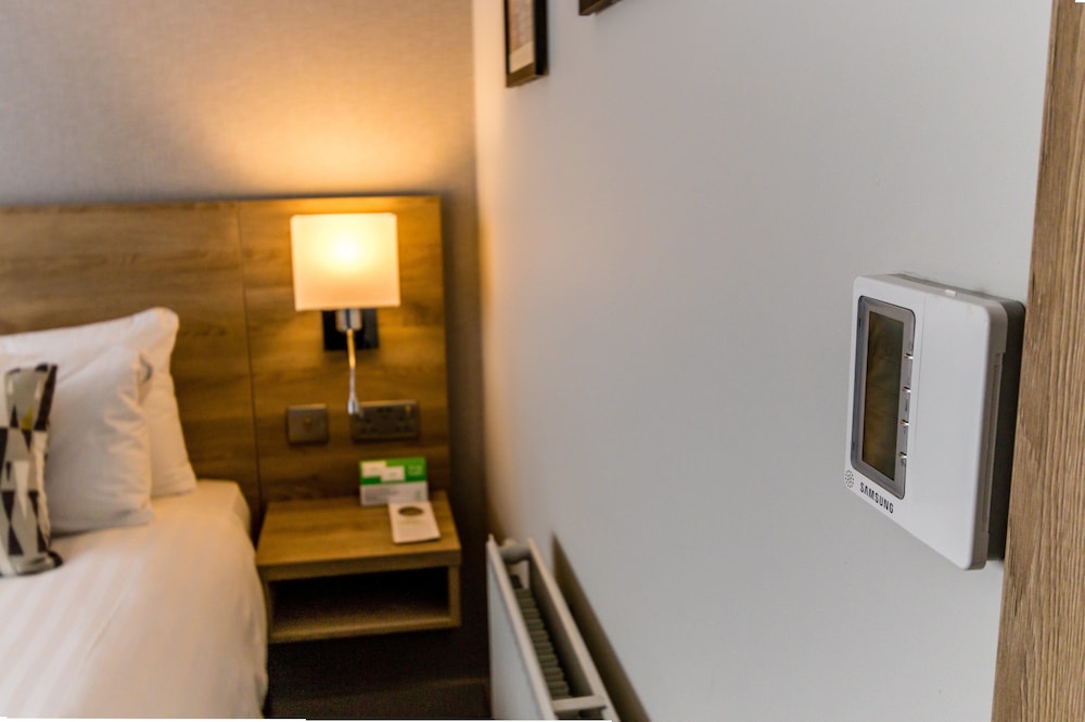 Standard Room, 2 Twin Beds - Photo 13