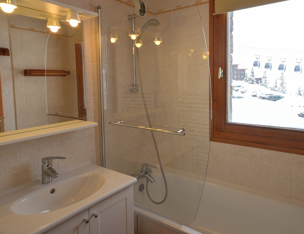 Apartment, 2 Bedrooms 4 persons and 1 baby photo 2