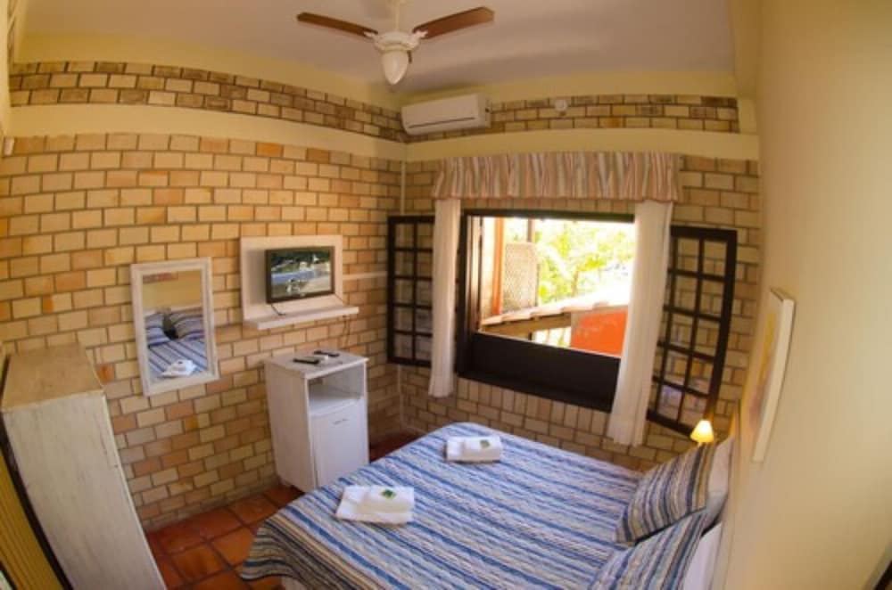 Economy Twin Room, 1 Queen Bed, Non Smoking photo 3