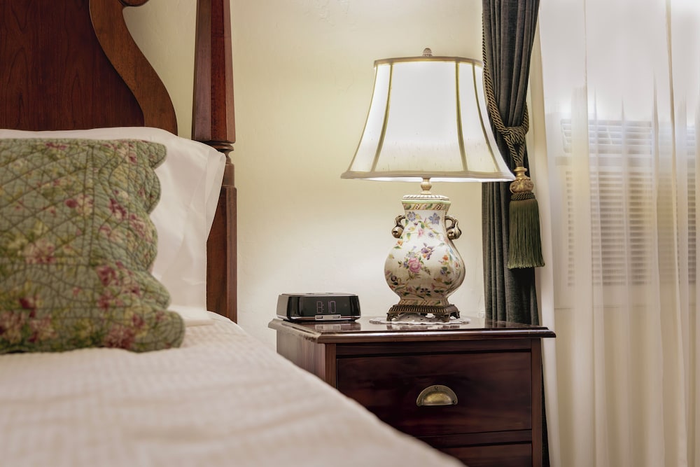 Grand Double Room, 1 Queen Bed photo 3