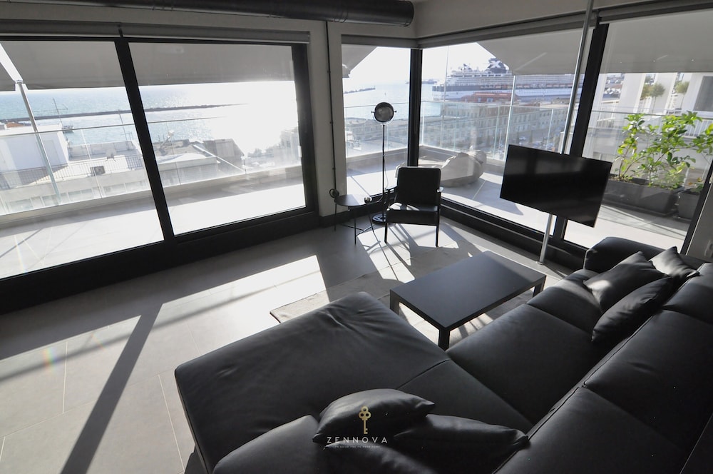 Luxury Penthouse, Sea View