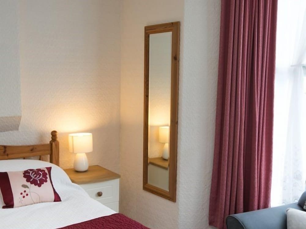 Double Room, Ensuite, Partial Sea View (Room 3) photo 2