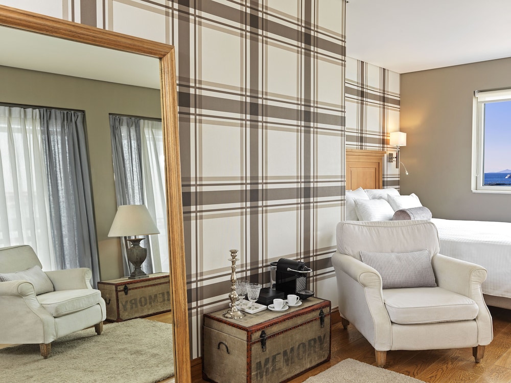 Penthouse Suite - Photo 8