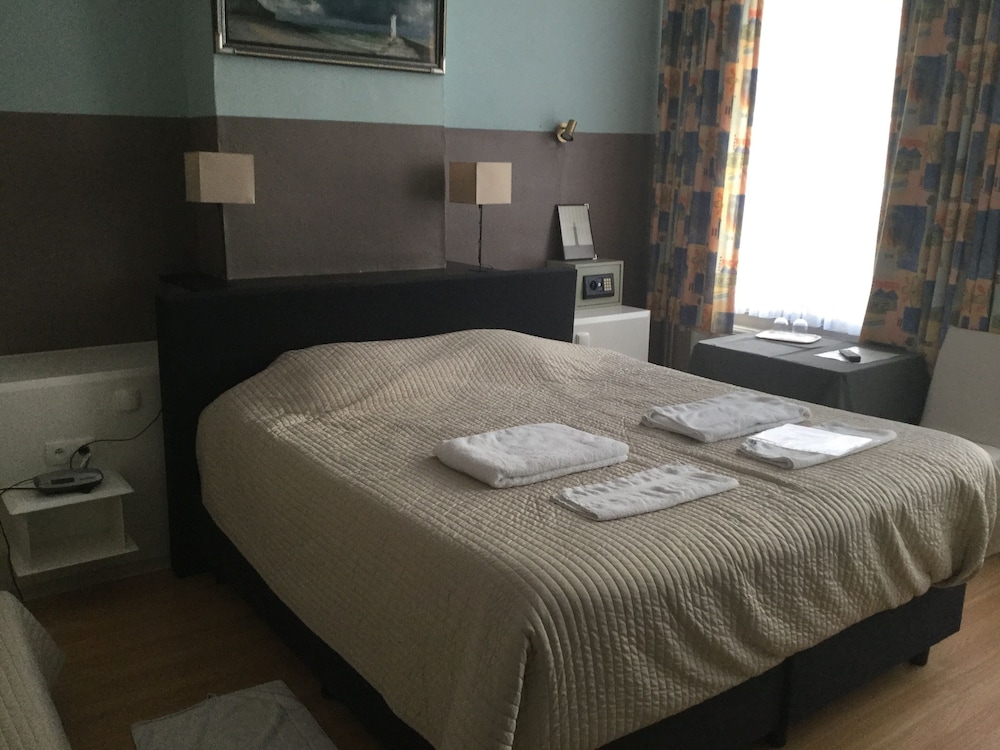 Double Room, Bathtub photo 1