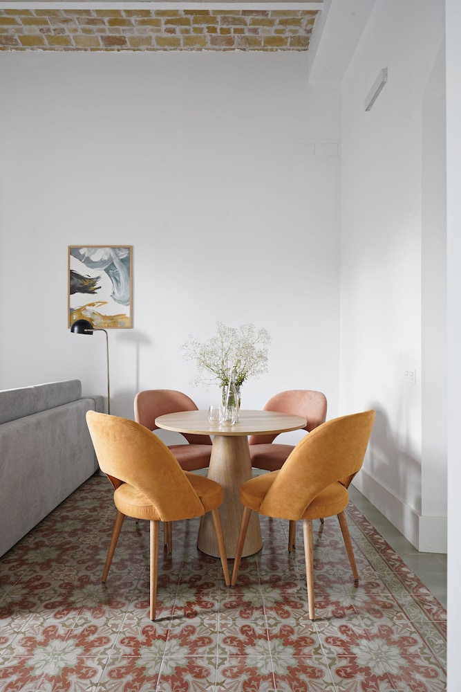 Extra Large Studio with Kitchen and Sofa Bed - Photo 8