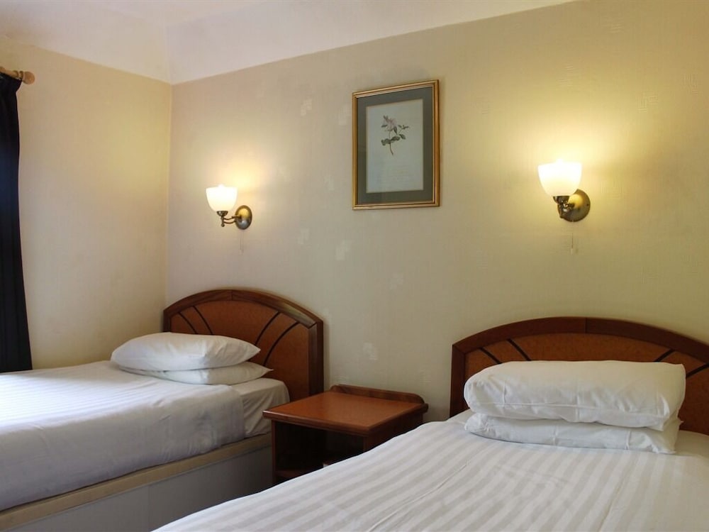 Standard Twin Room, Ensuite