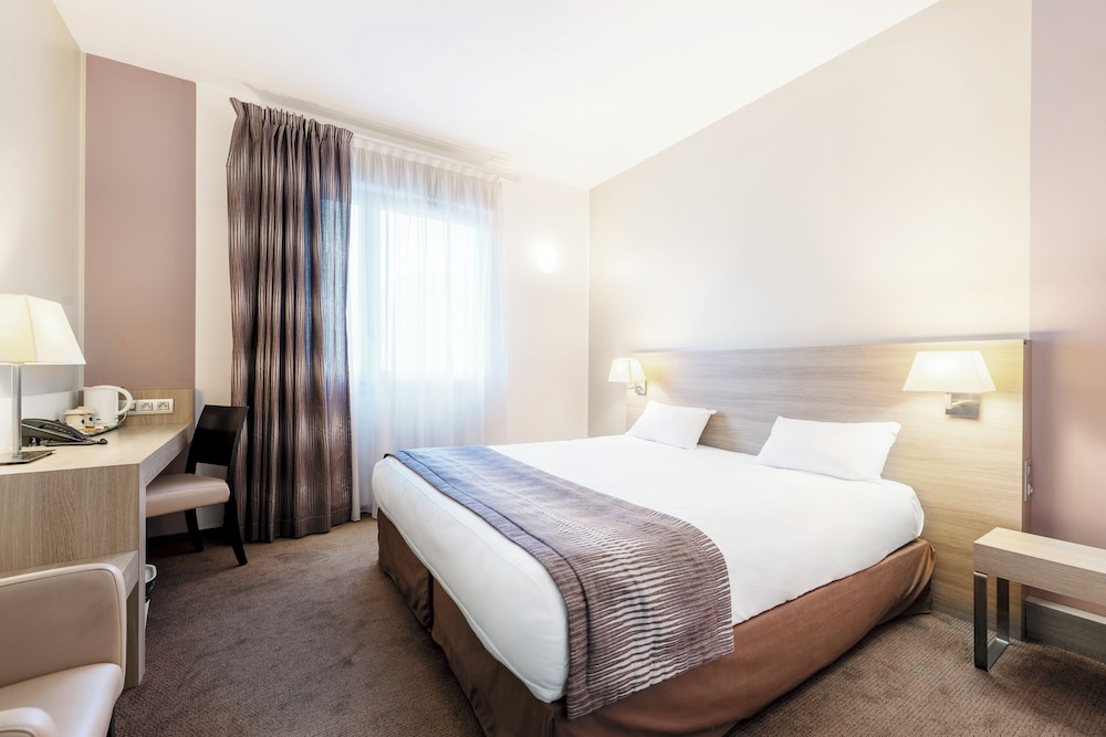 Superior Room, 1 Queen Bed photo 1