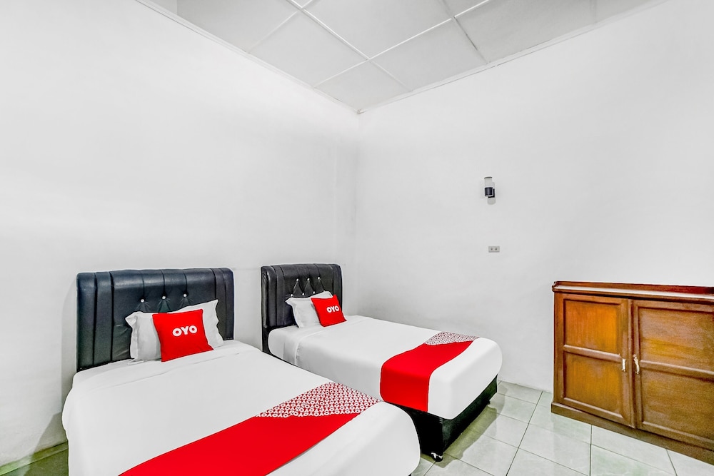 Standard Twin Room photo 3