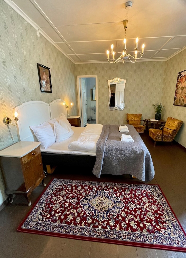 Traditional Double or Twin Room