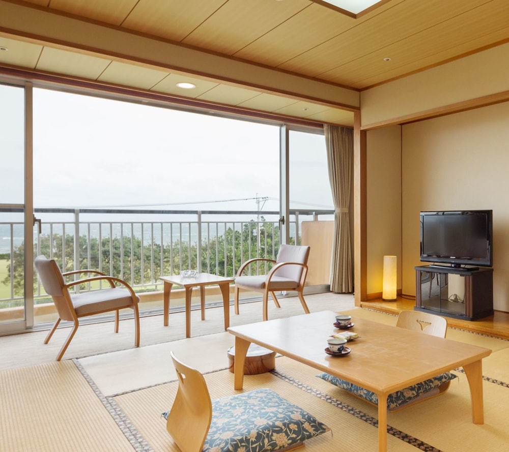 Japanese Style Room, Shared Bathroom (for 1-4 guests)