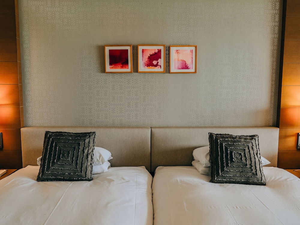 Coral Wing Premium Twin Room, Non Smoking, Ocean View Bathroom - Photo 2