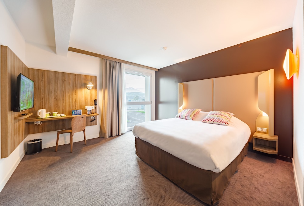 Standard Room, 1 Double Bed - Photo 12