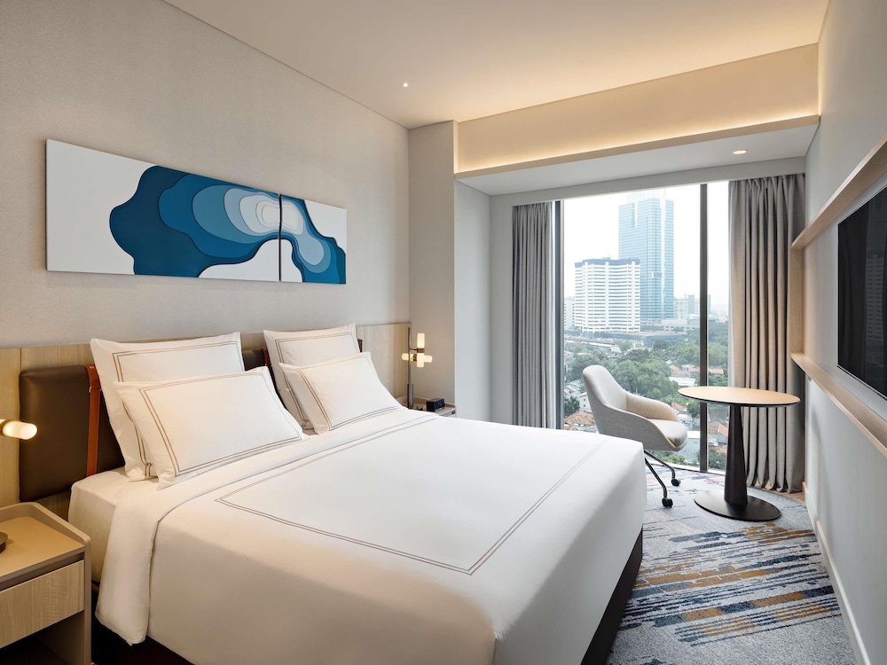 Swiss Signature Suite with Panorama View