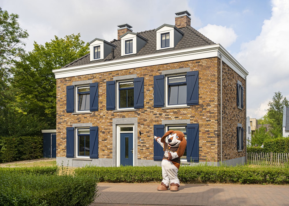Luxury Villa, 6 Bedrooms, Sauna (Notarishuis Luxe Kids)