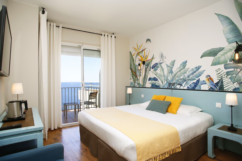 Panoramic Double Room, Balcony, Sea View - Photo 22