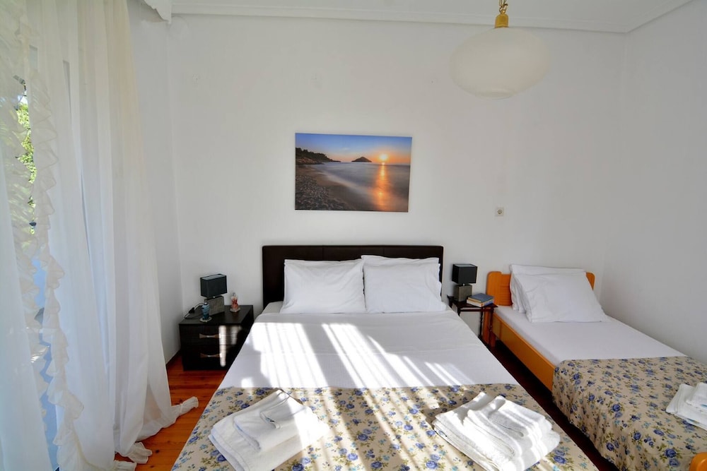 Apartment, 1 Bedroom, Balcony, Garden View photo 2