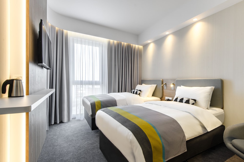 Standard Room, 2 Twin Beds (Free Breakfast) - Photo 3