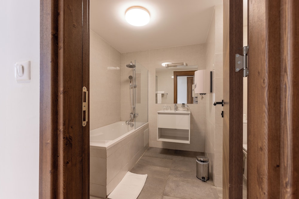 Superior Room, Multiple Beds photo 2