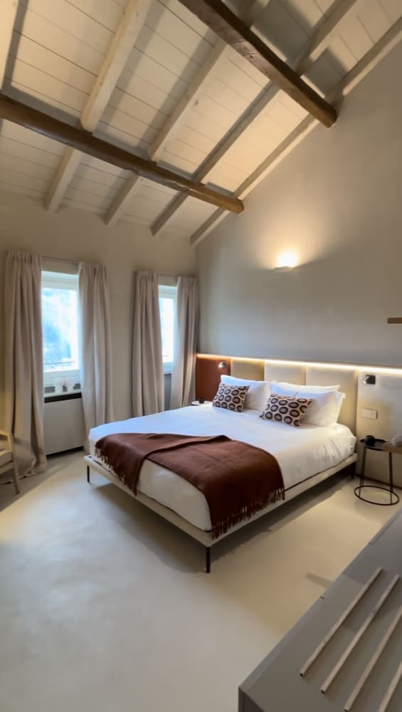 Superior Double Room, Pool View photo 3