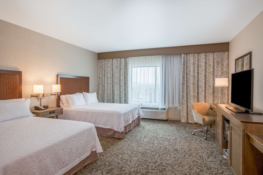 Room, 2 Queen Beds, Accessible, Non Smoking photo 1