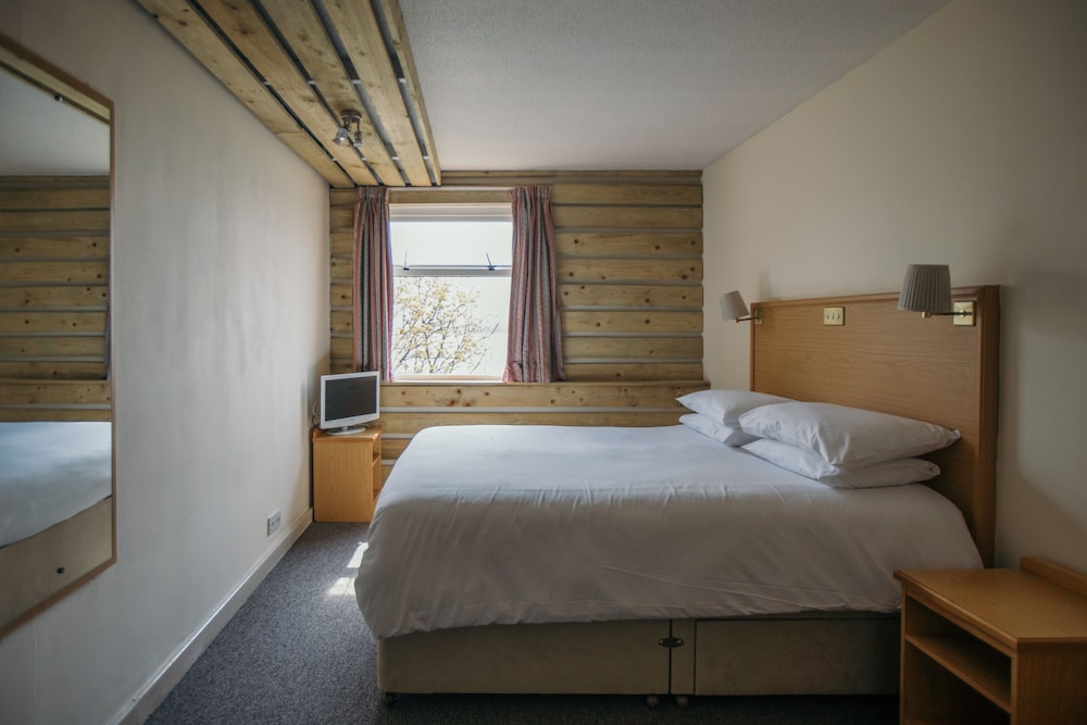 Double Room with River View - Photo 2