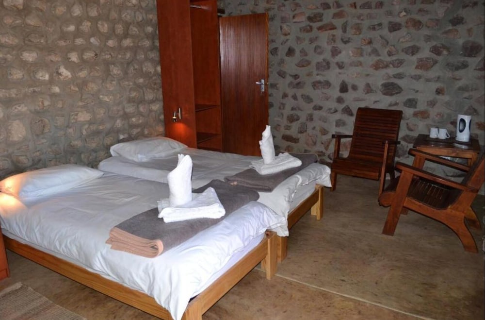 Basic Triple Room photo 2