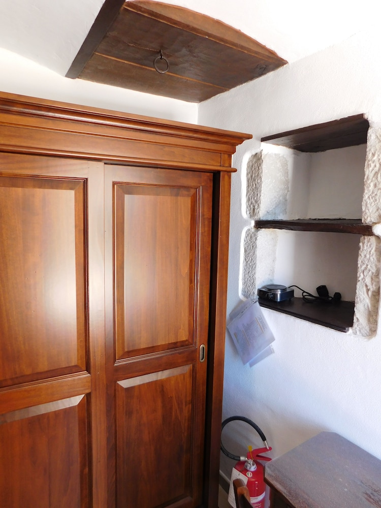 Economy Double Room photo 2