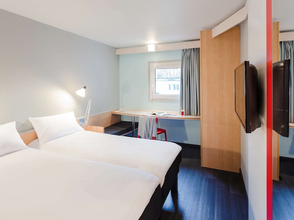 Standard Room, 2 Twin Beds photo 1