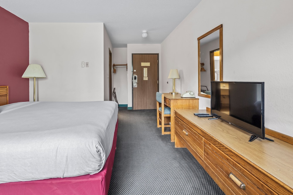 Room, 1 Queen Bed, Non Smoking - Photo 2