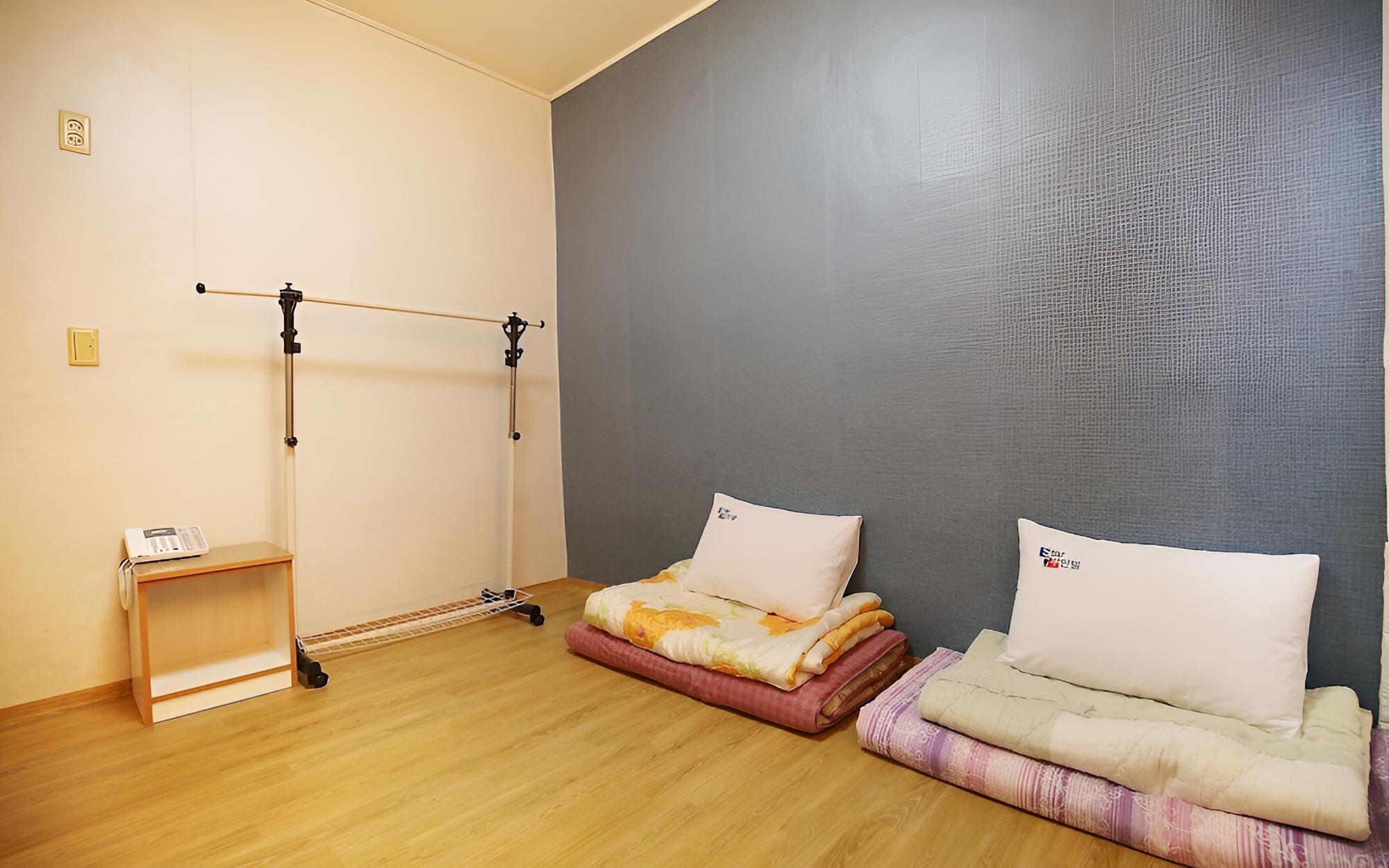 Room (Single bed(Twin)) photo 1