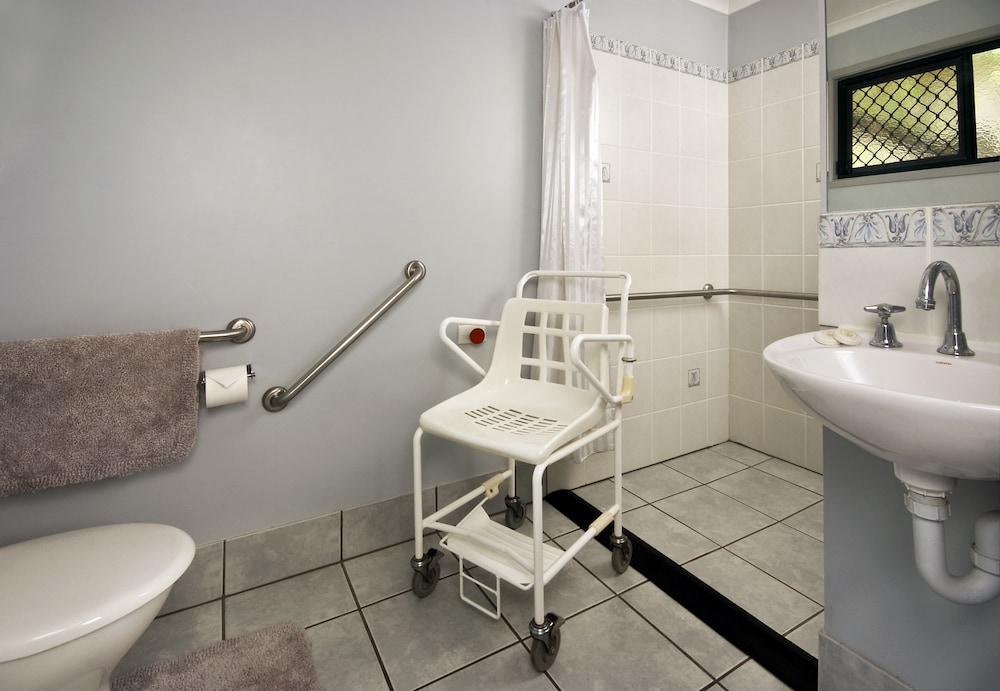 Standard Studio, Non Smoking, Kitchen (DISABLED VILLA) photo 2