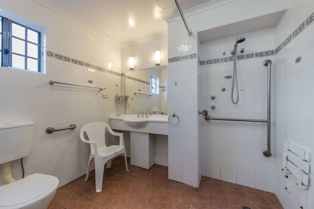 Standard Accessible Room photo 2