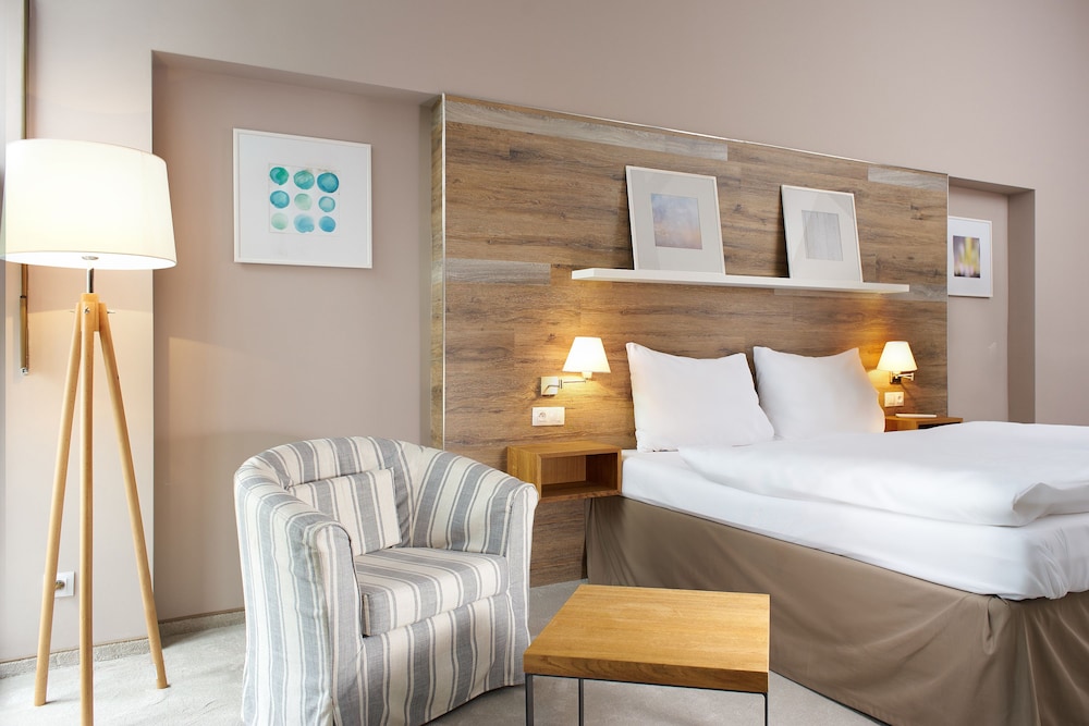 Deluxe Suite (1st floor)