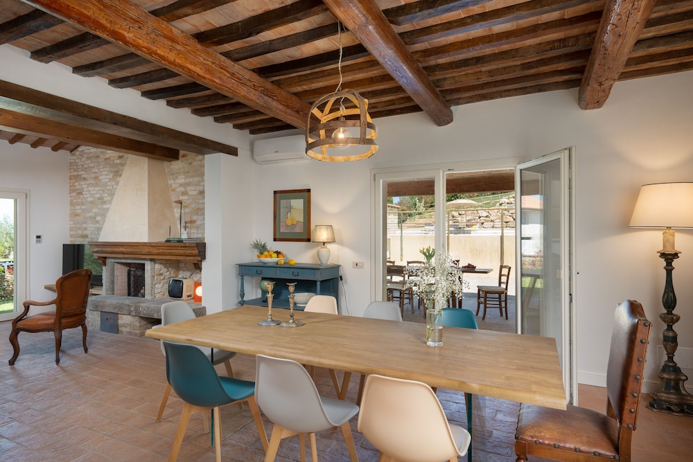 Exclusive Villa photo 1