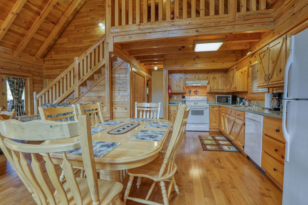 Cabin, 2 Bedrooms photo 3