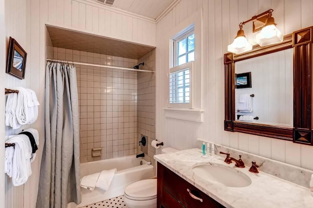 Family House, 3 Bedrooms, Ocean View, Sea Facing photo 2