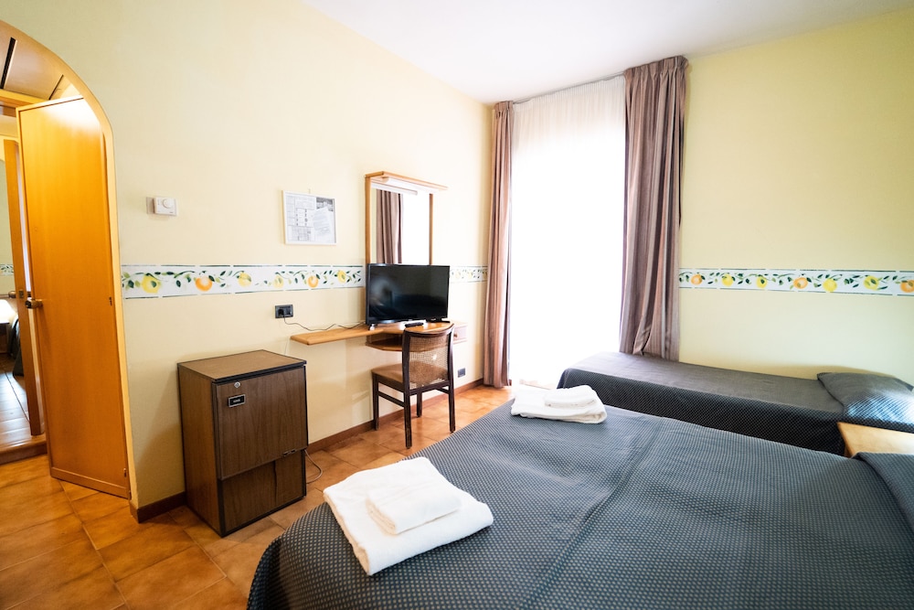 Triple Room - Photo 4