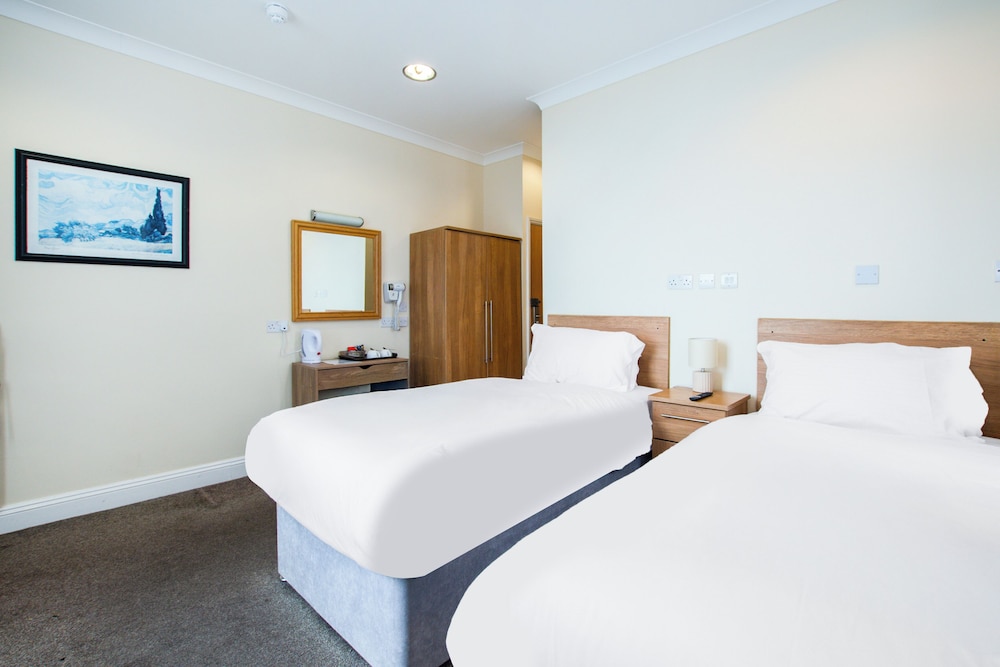 Standard Twin Room - Photo 3