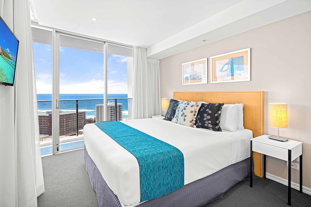 Apartment, 2 Bedrooms, 2 Bathrooms, Ocean View (Level 16) photo 1