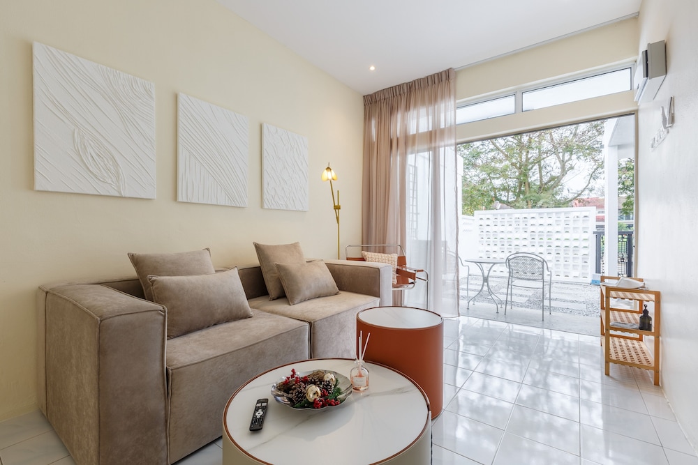 Deluxe House, 2 Bedrooms photo 1