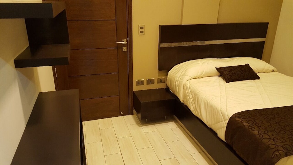 Standard Room, 1 Queen Bed